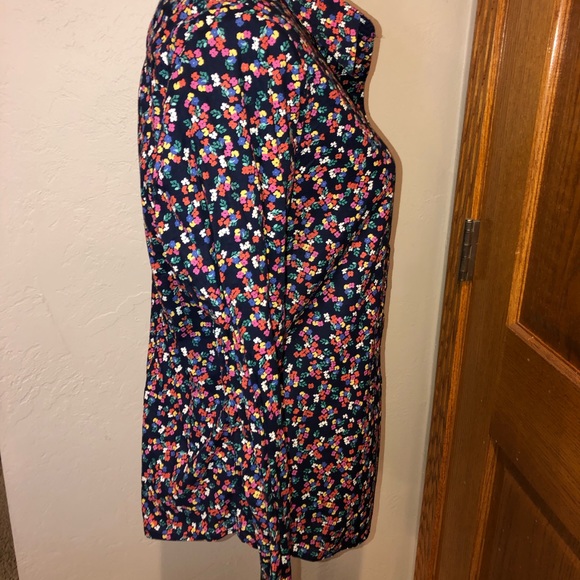 Gap Floral Button Down Top-Like New - Picture 4 of 5